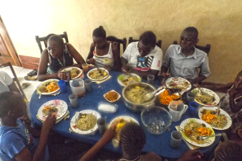 Abendessen in Kenia, StarKids Foundation